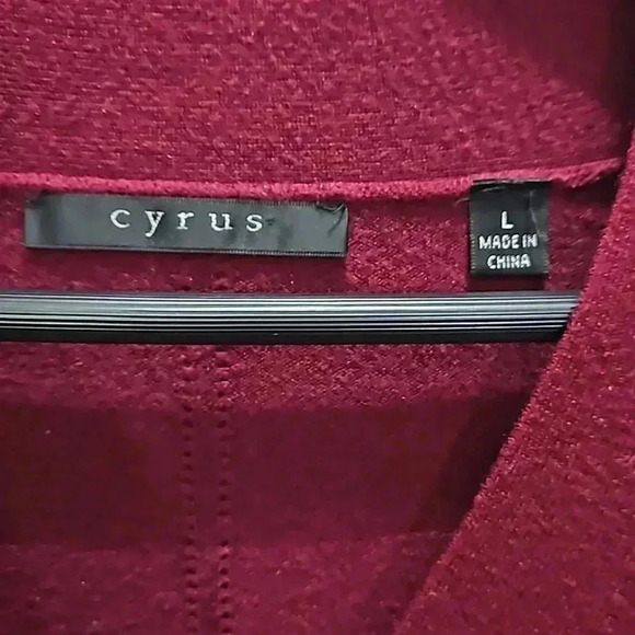 Cyrus Burgundy Knit Ribbed Long Sweater Size Lg - Picture 3 of 7